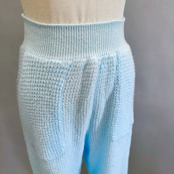 Free People COZY thermal jogger in neon sky-blue Size small new with tags - Picture 12 of 13